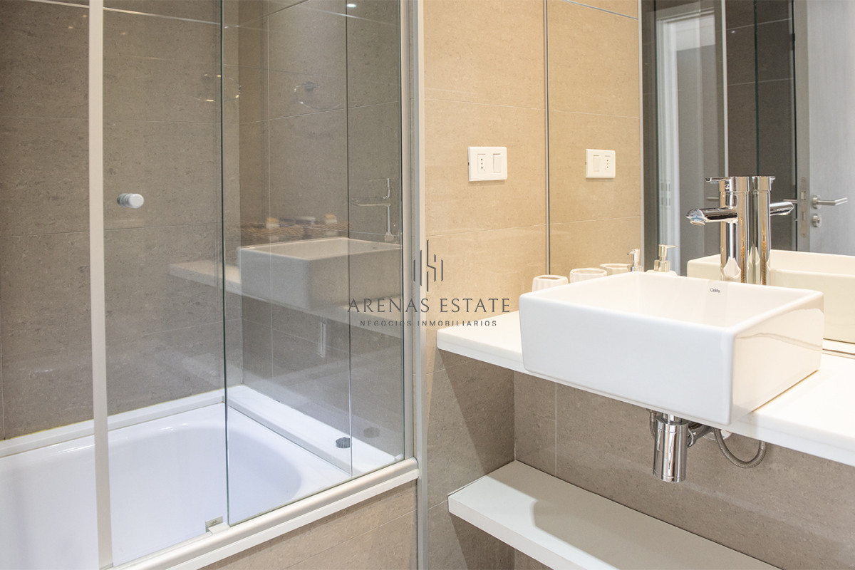 Apartamento ID.4040 - Vende apartamento en Alexander Boulevard de 2 dormitorios.