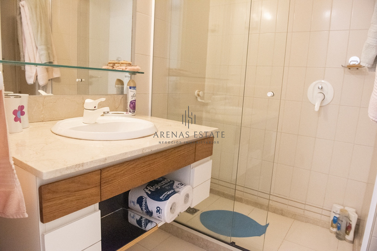 Apartamento ID.2987 - Espectcular departamento en venta frente al puerto 4 dormitorios