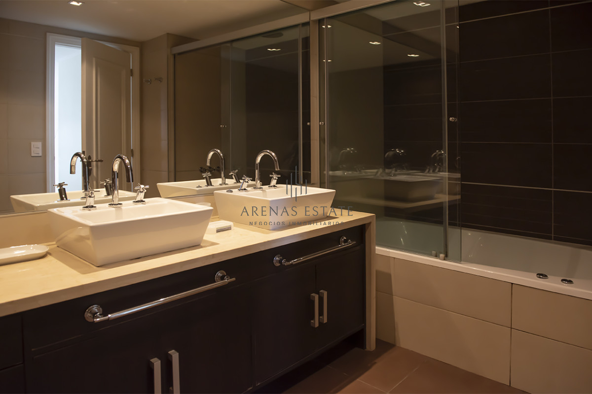 Apartamento ID.3378 - Increíble apartamento con excelente vista al mar. Torre Imperiale.