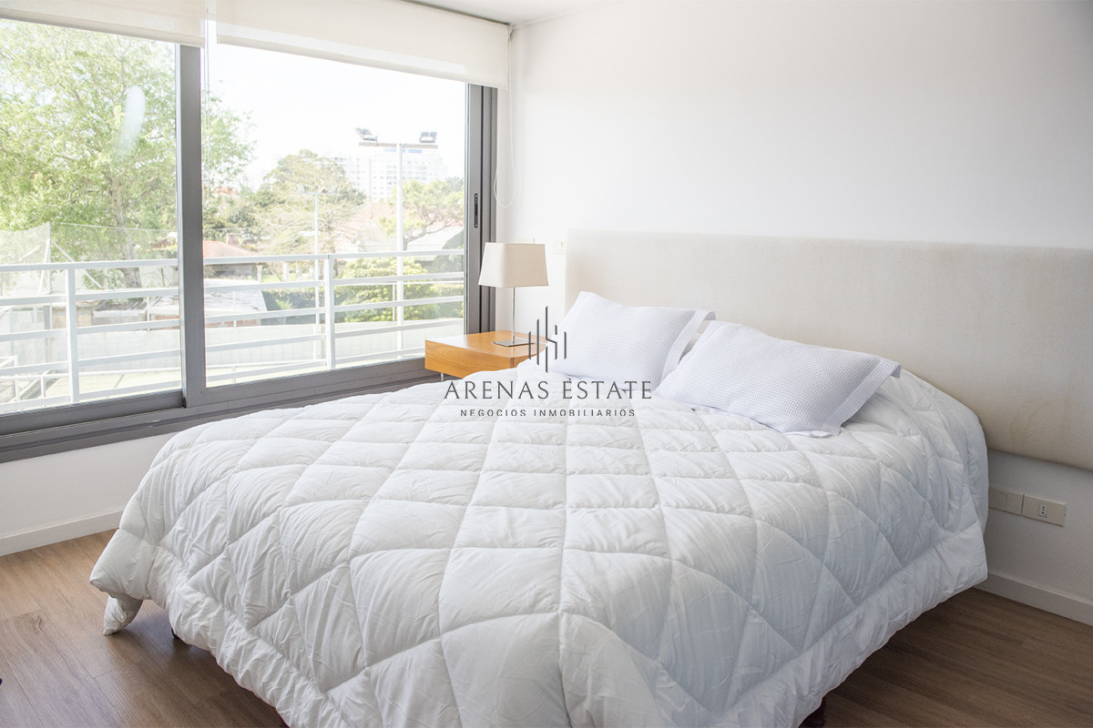 Apartamento ID.4040 - Vende apartamento en Alexander Boulevard de 2 dormitorios.