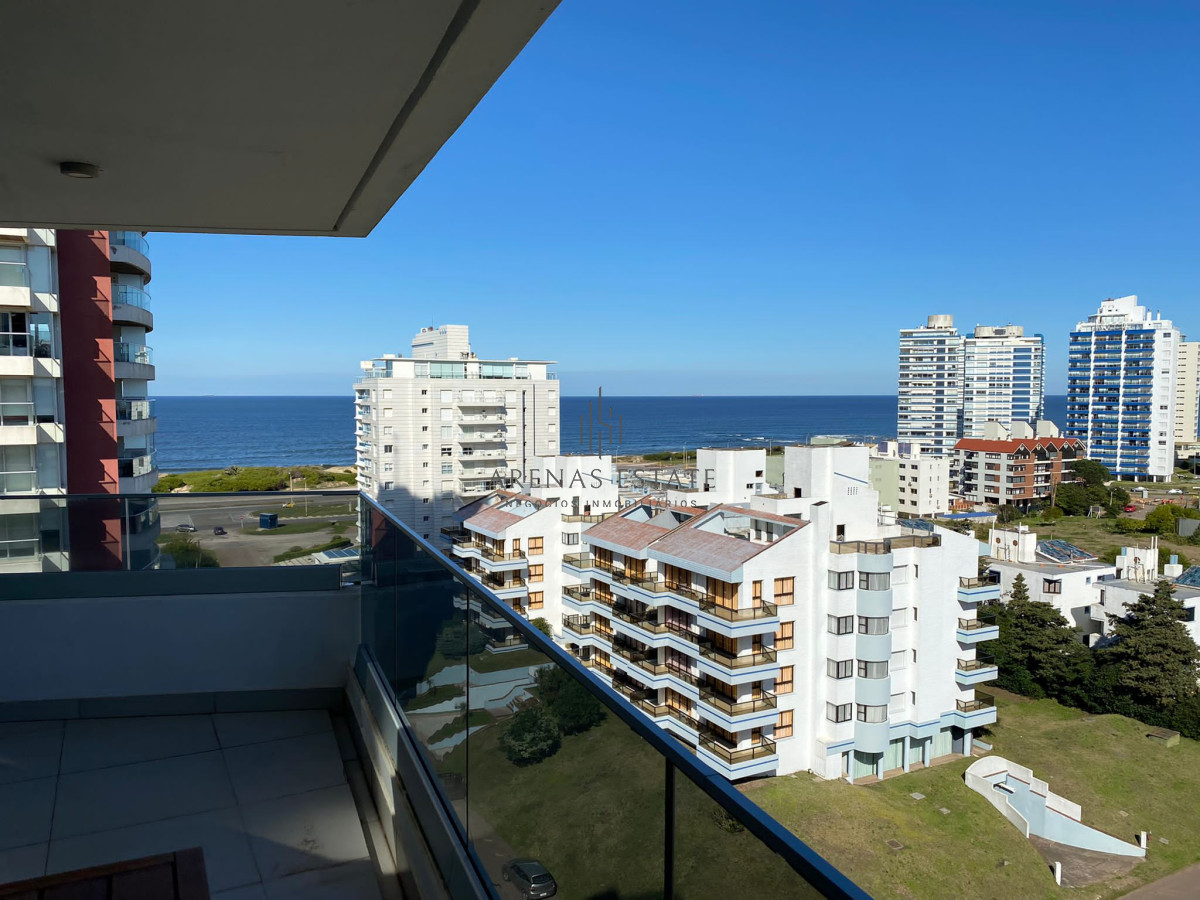 Apartamento ID.814 - Venta Apartamento de 2 dormitorios en Playa Brava a pocos metros del mar!