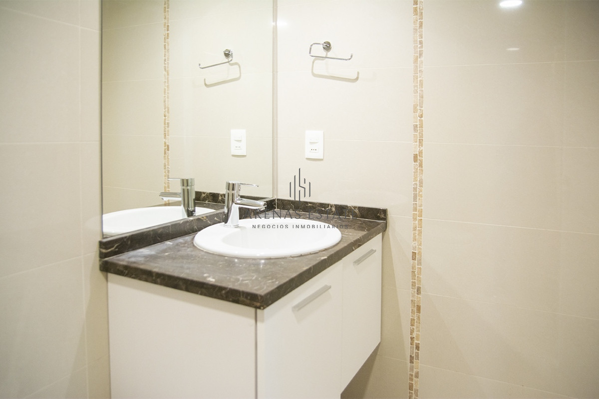 Apartamento ID.2260 - Apartamento en venta de dos dormitorios en Punta del Este 