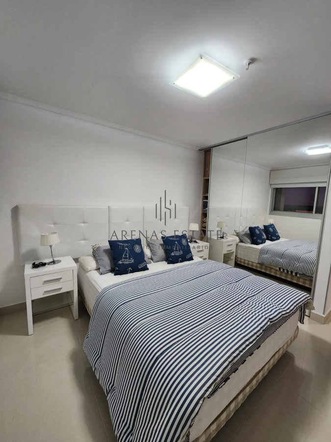 Apartamento ID.2408 - MIAMI BOULEVARD, PUNTA DEL ESTE, PLAYA MANSA, DOS DORMITORIOS , PRIMERAS PARADAS 