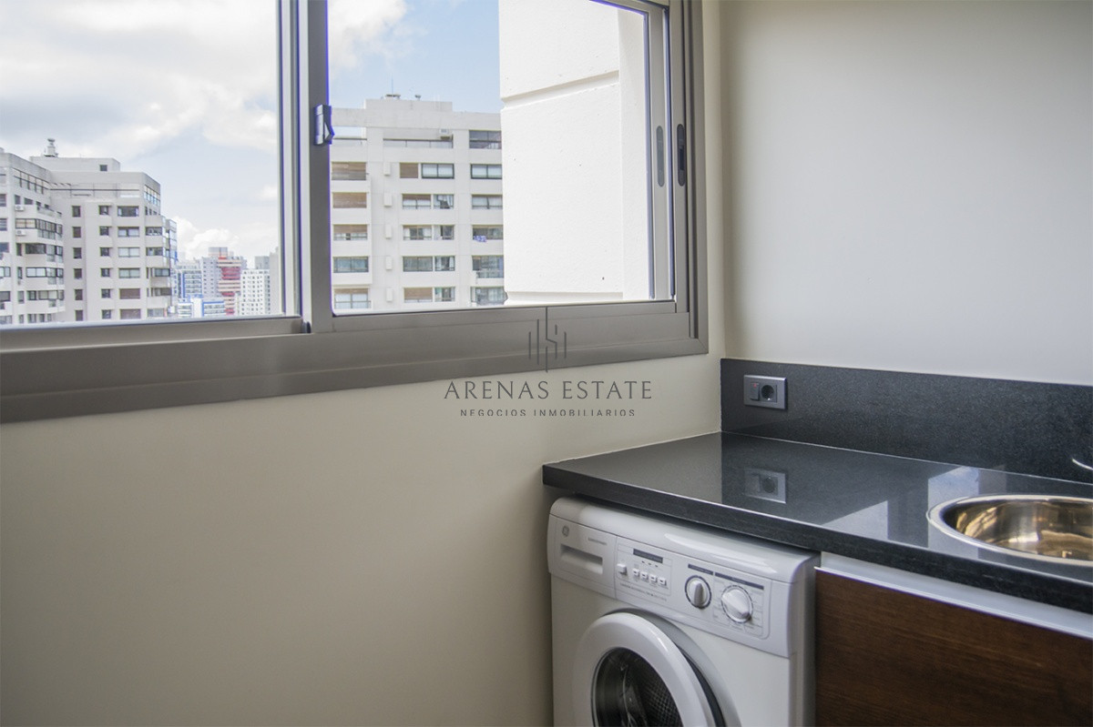 Apartamento ID.3379 - Departamento de 2 dormitorios a pasos del Mar , Punta del este 