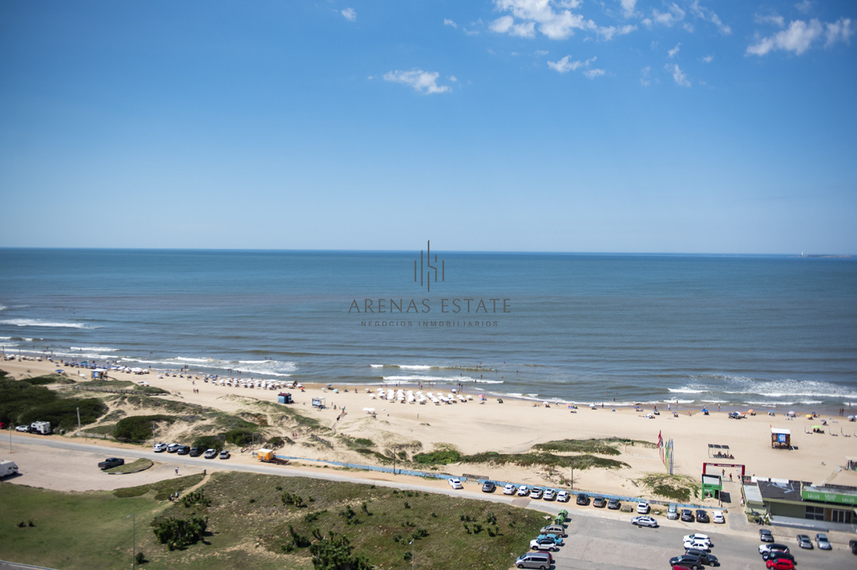 Apartamento ID.3684 - Hermoso Pent-house en torre Imperiale ,venta en zona de la Brava.