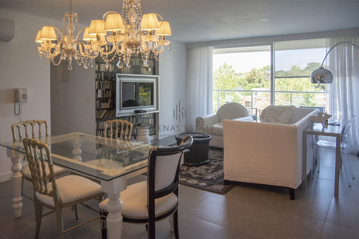 Apartamento ID.1857 - Departamento en venta de 2 dormitorios, proximo al Shopping. 