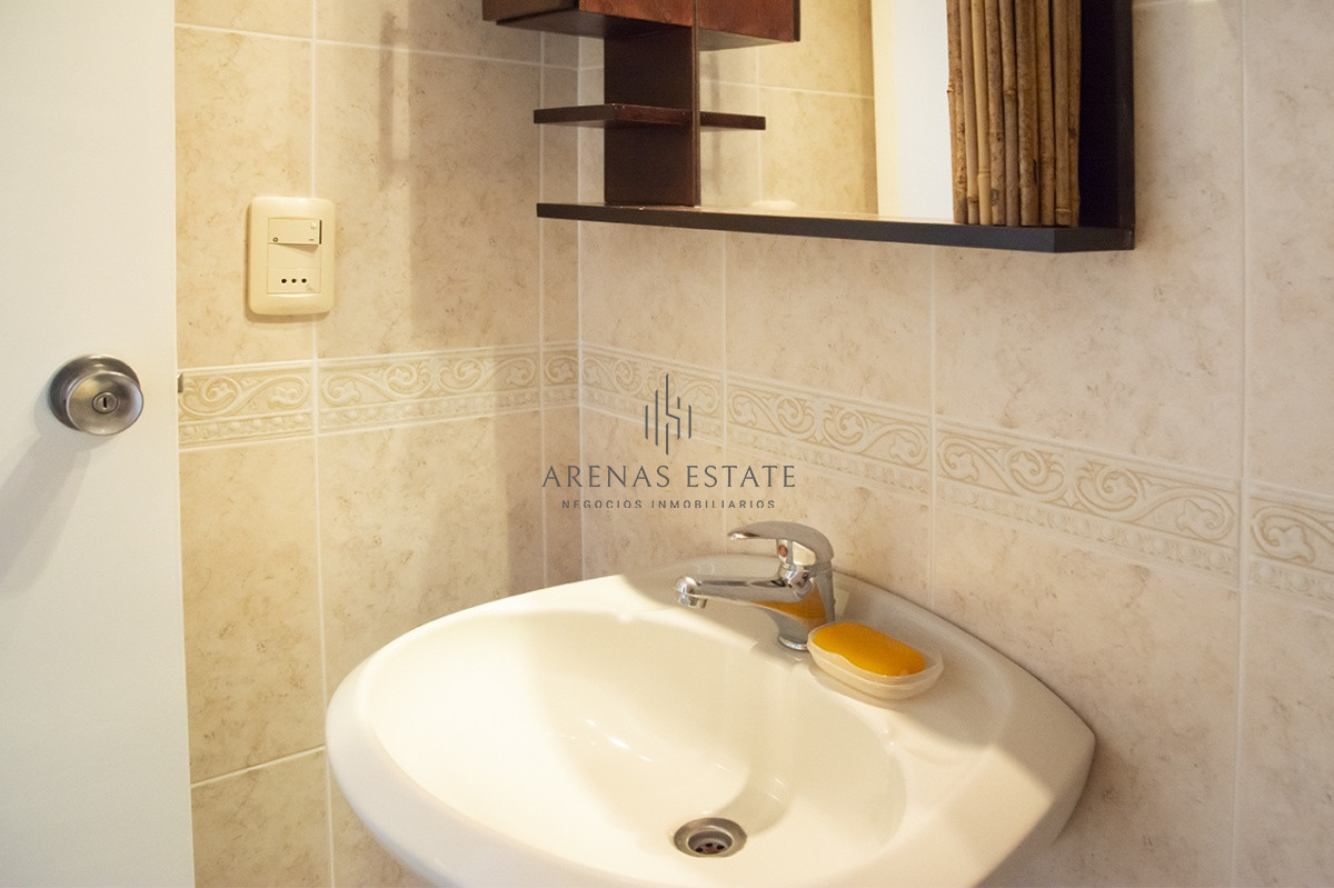 Apartamento ID.1032 - Vende y alquila apartamento de 2 dormitorios en Peninsula, Punta del Este 