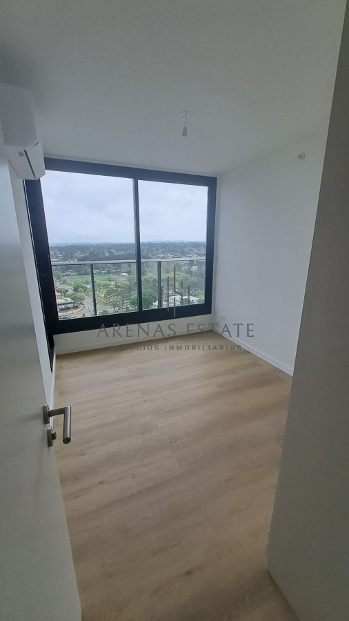 Apartamento ID.4160 - Vende apartamento de 2 dormitorios en punta del este