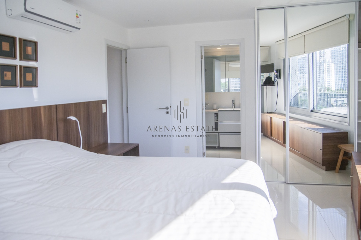 Apartamento ID.2521 - Apartamento en venta en Torre esmeralda de 3 dormitorios , en Punta del Este