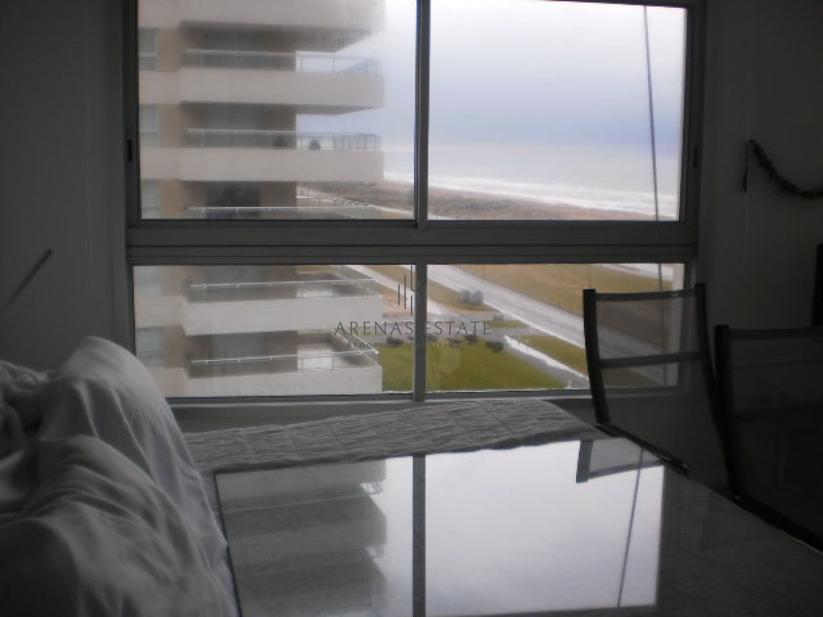 Apartamento ID.3469 - Espectacular Departamento en venta enPlaya brava frente al mar. 4 dormitorios