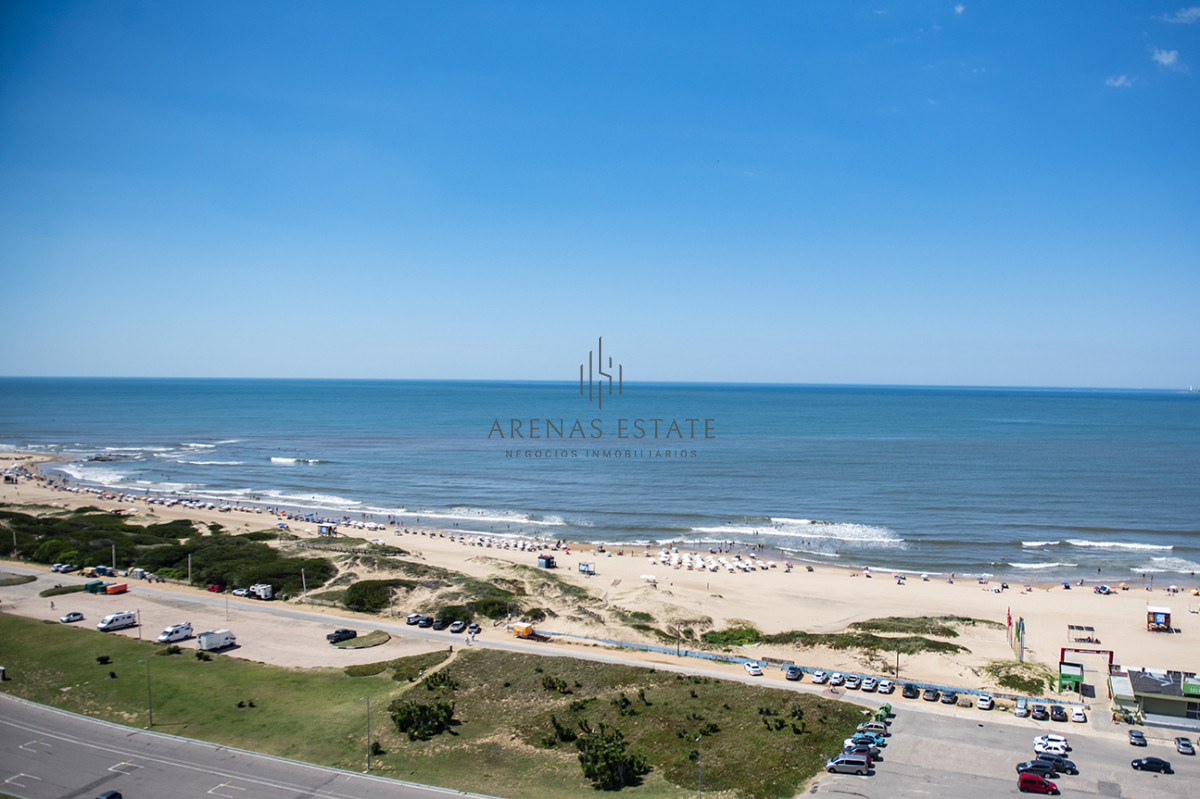 Apartamento ID.3684 - Hermoso Pent-house en torre Imperiale ,venta en zona de la Brava.