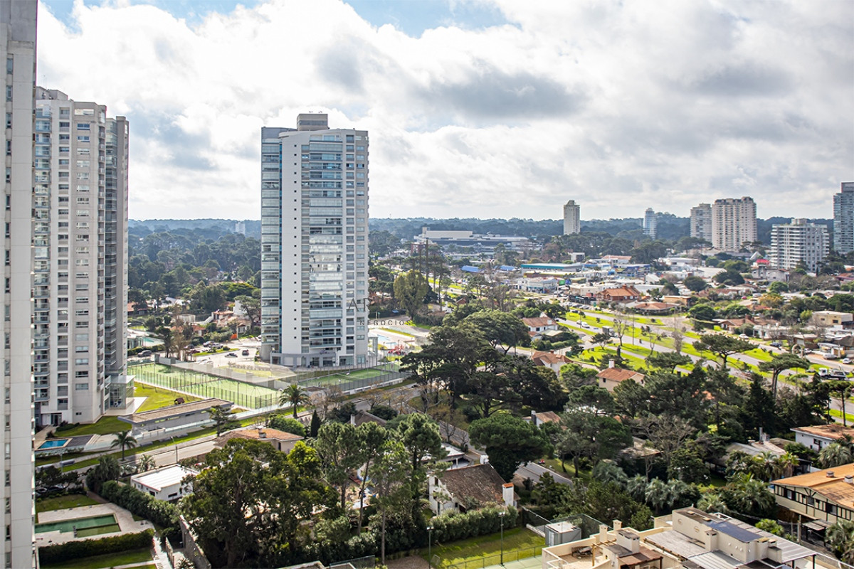 Apartamento ID.2822 - Apartamento de 2 dormitorios en Venta en Playa Mansa , Punta del este 