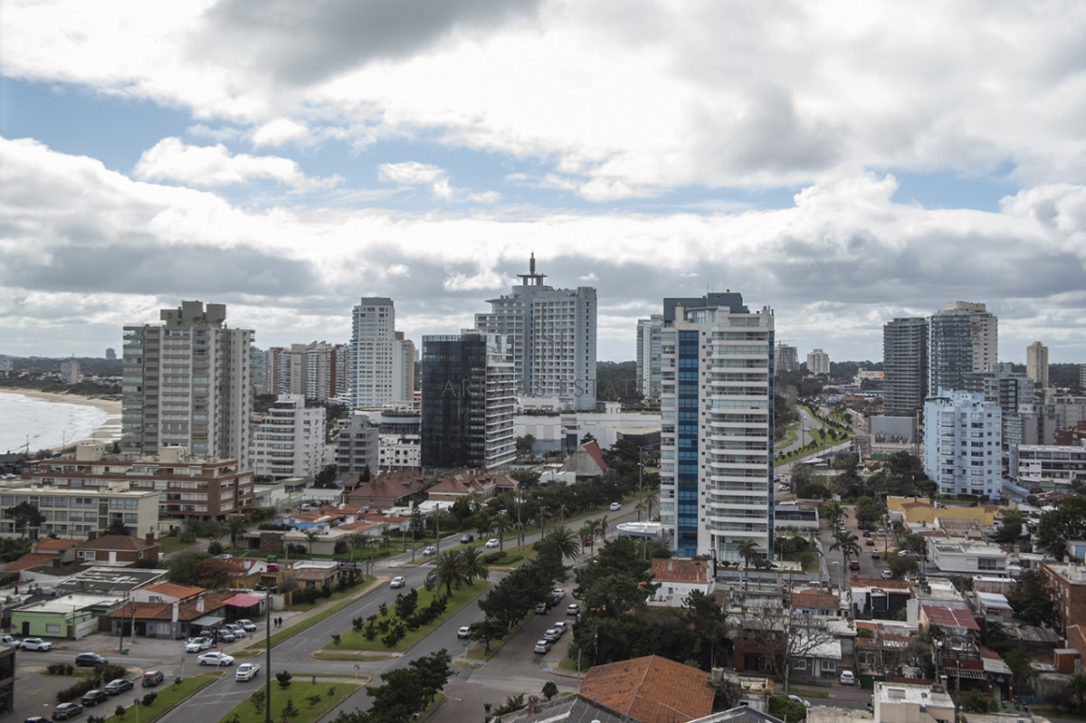 Apartamento ID.3377 - Increíble apartamento excelente vista al mar. Torre Imperiale.