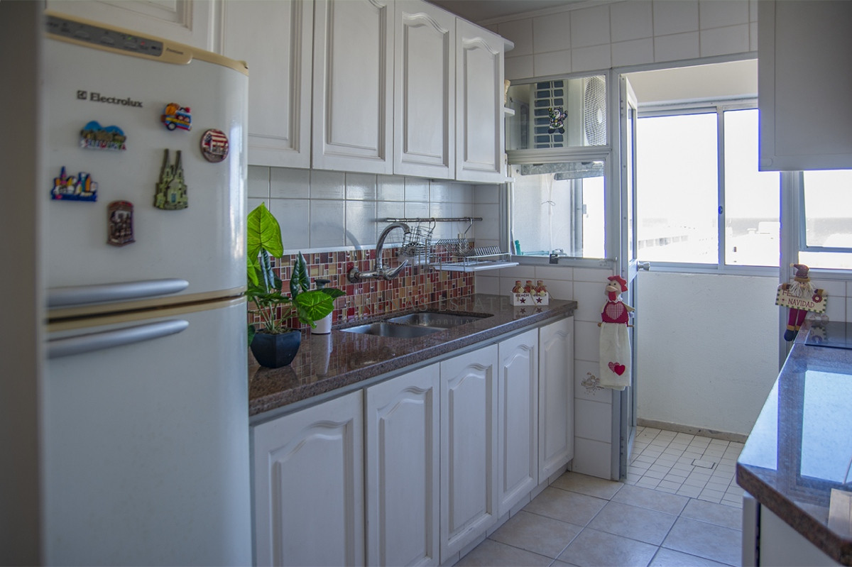 Apartamento ID.1895 - PORTO MARE , PUERTO , Penthouse duplex de 3 dormitorios en venta. Departamento con parrillero. 