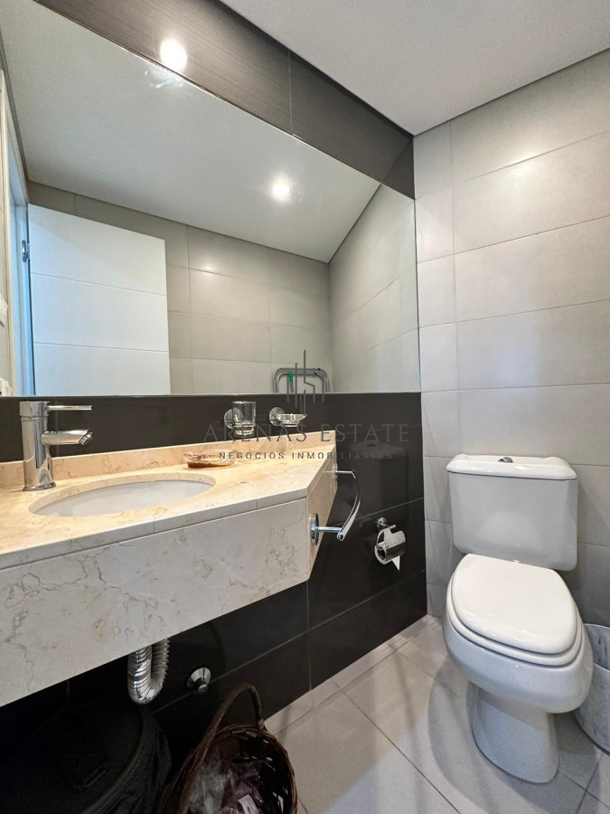 Apartamento ID.3156 - Departamento de 2 dormitorios en venta en Torre Wind. Punta del este