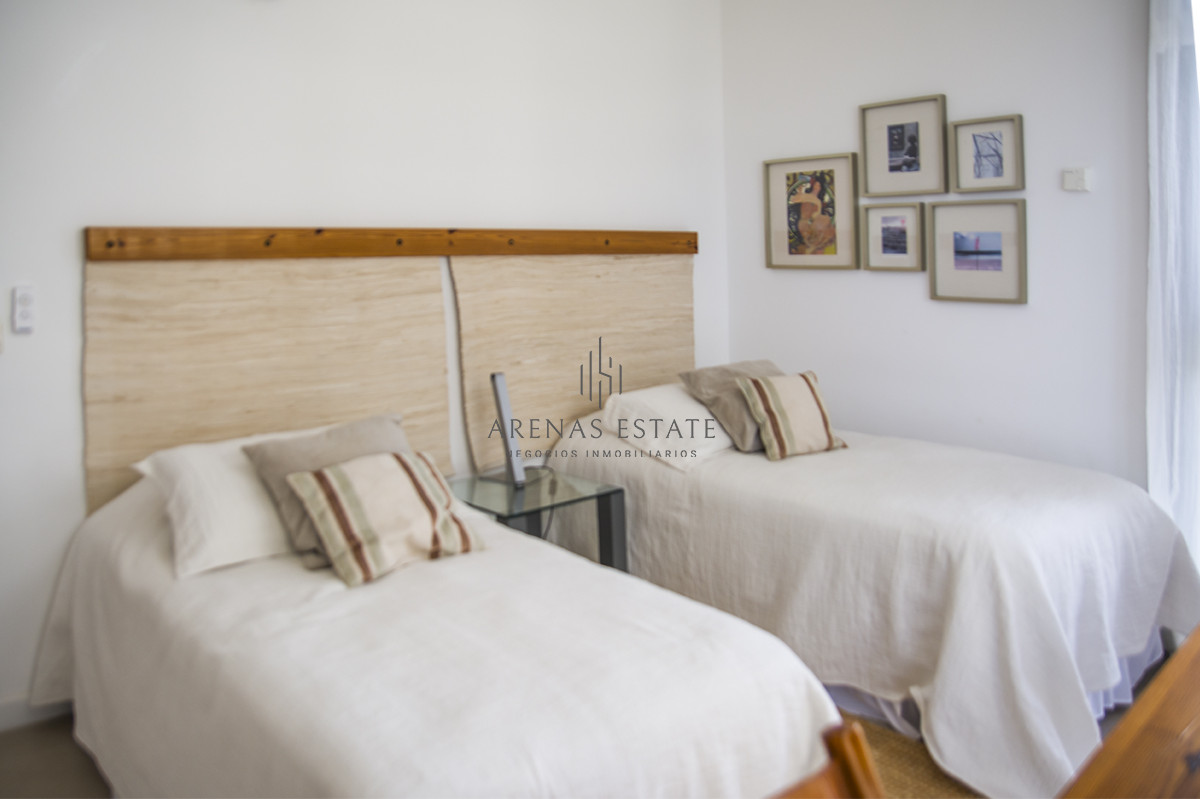 Apartamento ID.3469 - Espectacular Departamento en venta enPlaya brava frente al mar. 4 dormitorios