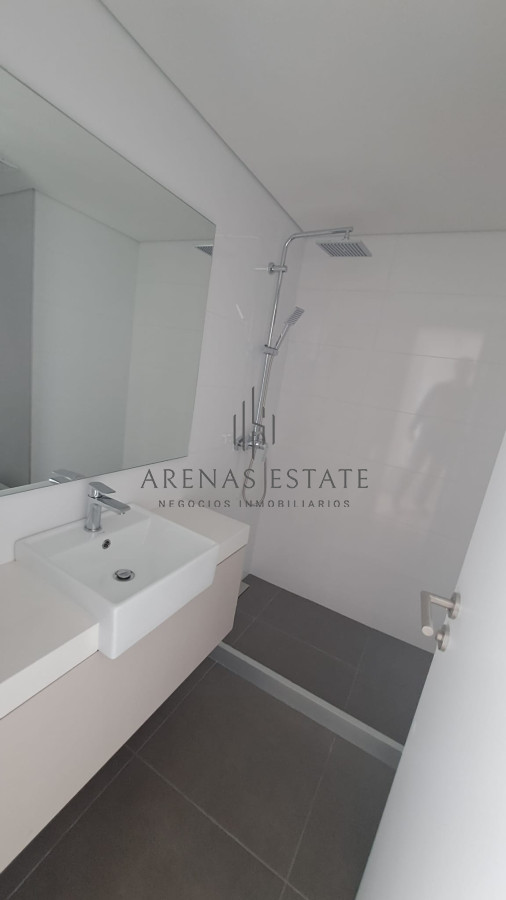 Apartamento ID.4160 - Vende apartamento de 2 dormitorios en punta del este