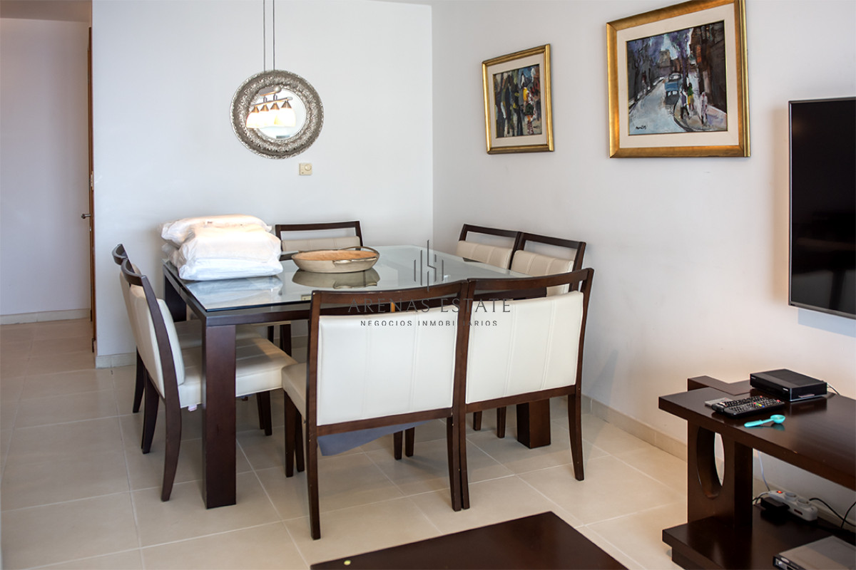 Apartamento ID.2822 - Apartamento de 2 dormitorios en Venta en Playa Mansa , Punta del este 