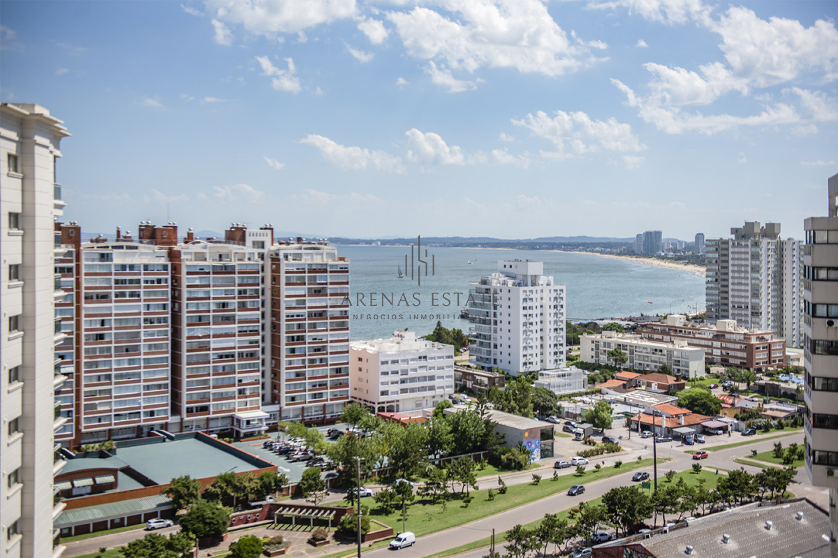 Apartamento ID.3684 - Hermoso Pent-house en torre Imperiale ,venta en zona de la Brava.