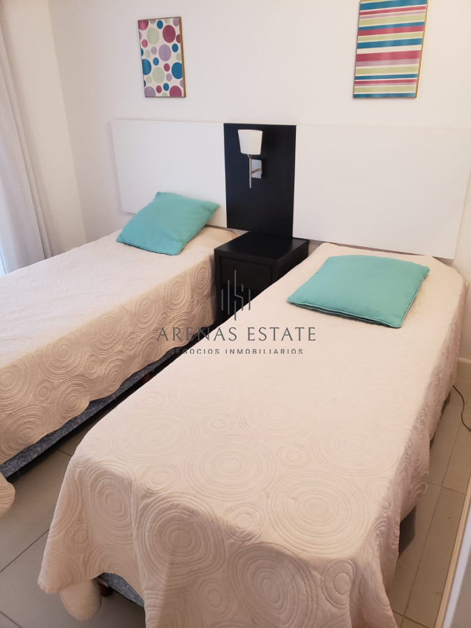 Apartamento ID.3457 - Vende apartamento de 2 dormitorios en Punta del Este