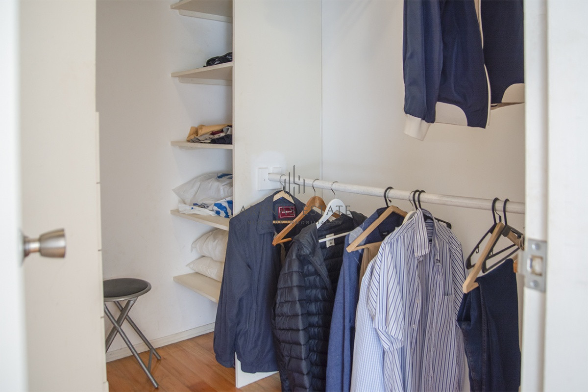 Apartamento ID.3885 - Espectacular Penthouse en venta a pasos del mar. 3 dormitorios + dependencia. Playa Brava.