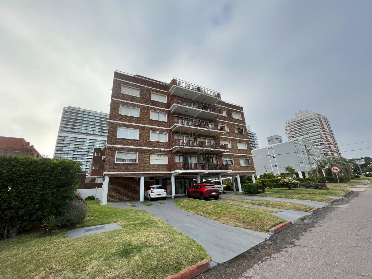 Apartamento ID.4326 - Apartamento en Venta de 1 dormitorio Punta del este , Playa Brava 