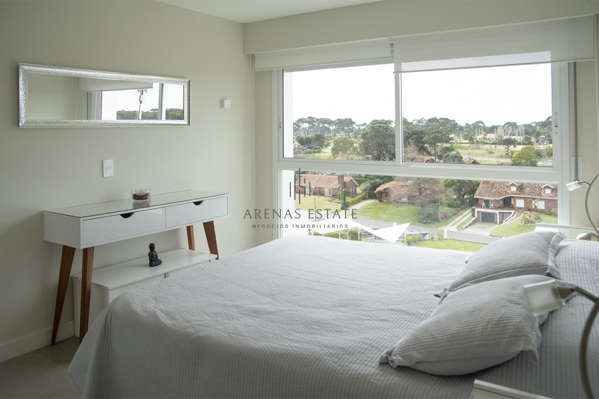 Apartamento ID.1027 - Departamento de 2 dormitorios en venta, Punta del Este
