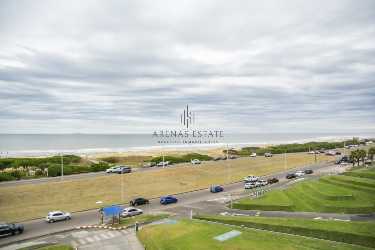 Apartamento ID.4210 - Vistas panoramicas de Playa Brava, Departamento de 3 dormitorios en venta. Torre Le Parc