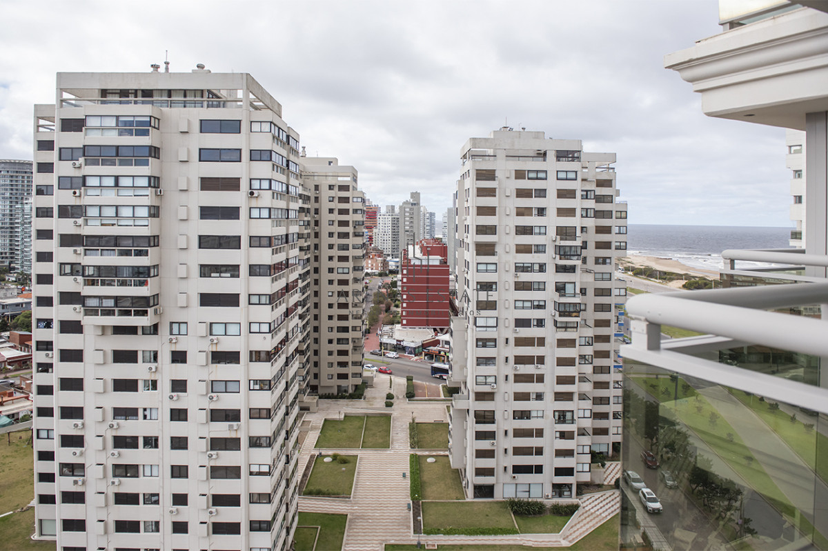 Apartamento ID.3377 - Increíble apartamento excelente vista al mar. Torre Imperiale.