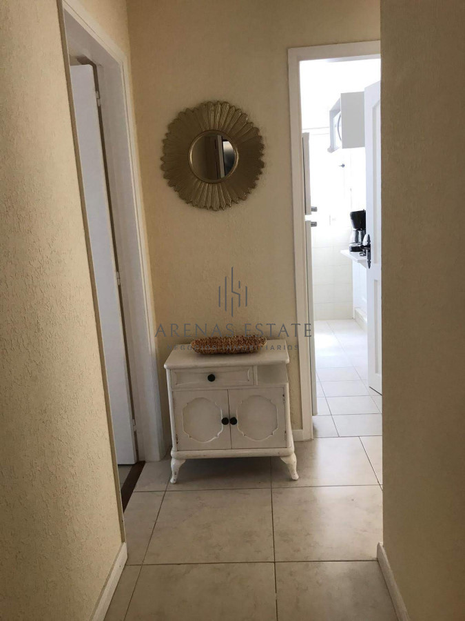 Apartamento ID.4194 - Apartamento en venta en Peninsula, Punta del Este 