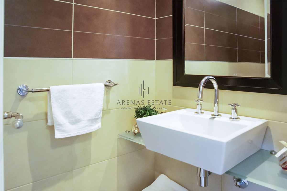Apartamento ID.3686 - Departamento en venta con amplios dormitorios. Torre Imperiale.