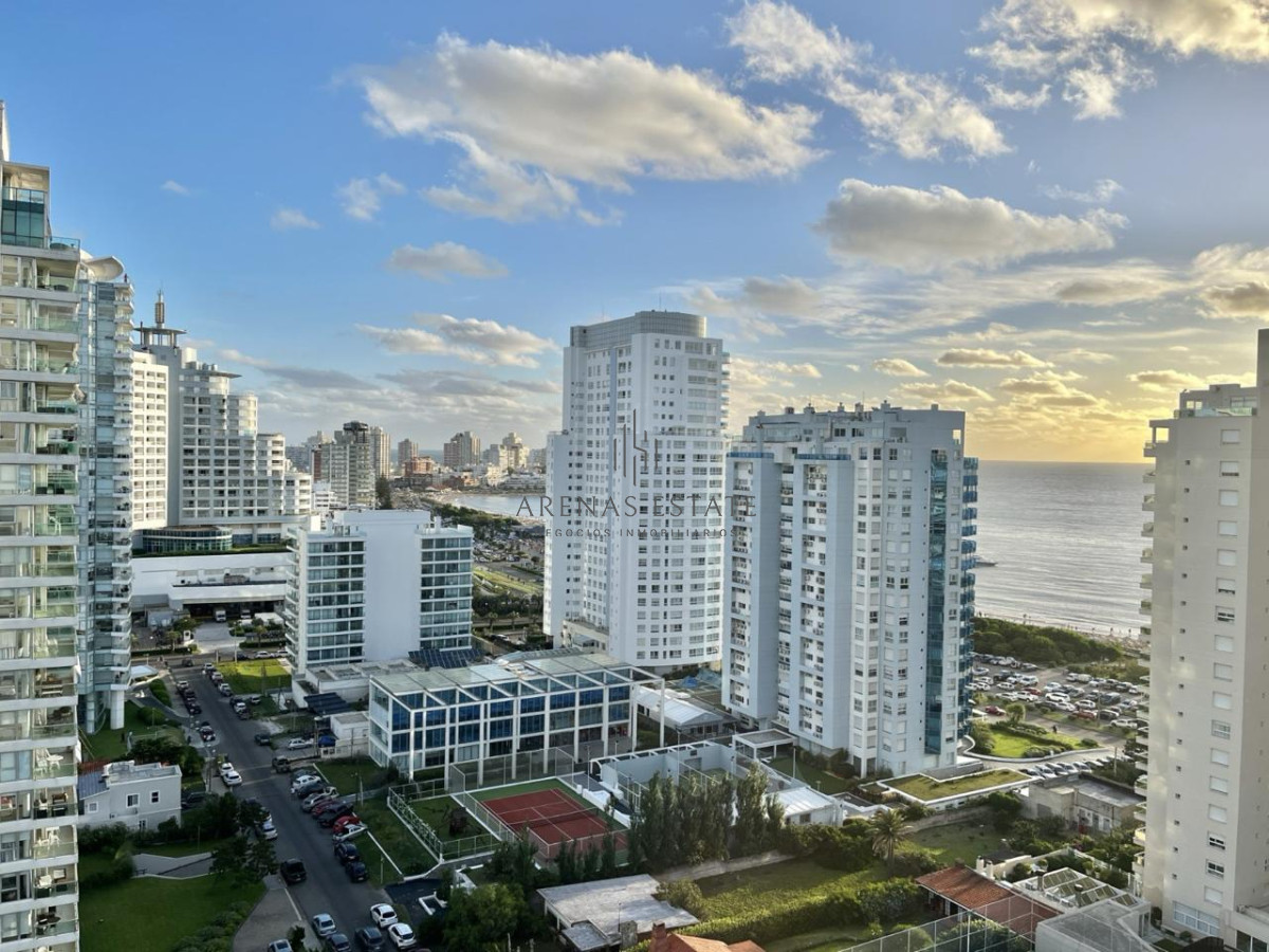 Apartamento ID.3473 - Apartamento  en Venta de 3 dormitorio en Playa Mansa , Torre Miami Boulevard