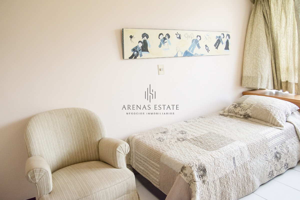 Apartamento ID.2984 - Departamentos en venta de 3 dormitorios Frente al Puerto , Punta del este 