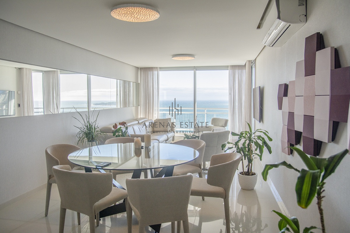 Apartamento ID.2146 - Oportunidad en playa mansa, finamente decorado. Sunrise Tower