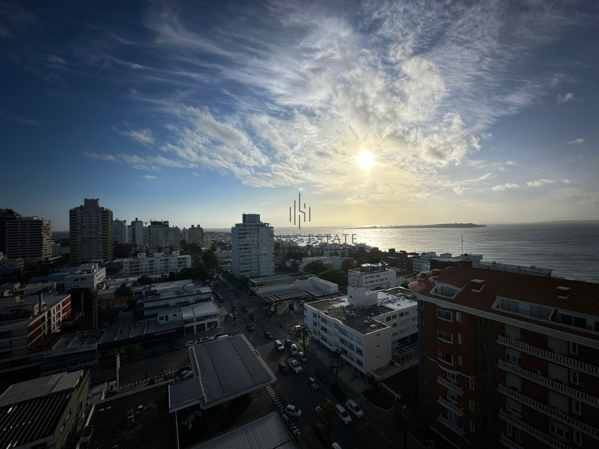 Apartamento ID.3791 - Vende apartamento de 3 dormitorios en Torre Gattas, Punta del Este 