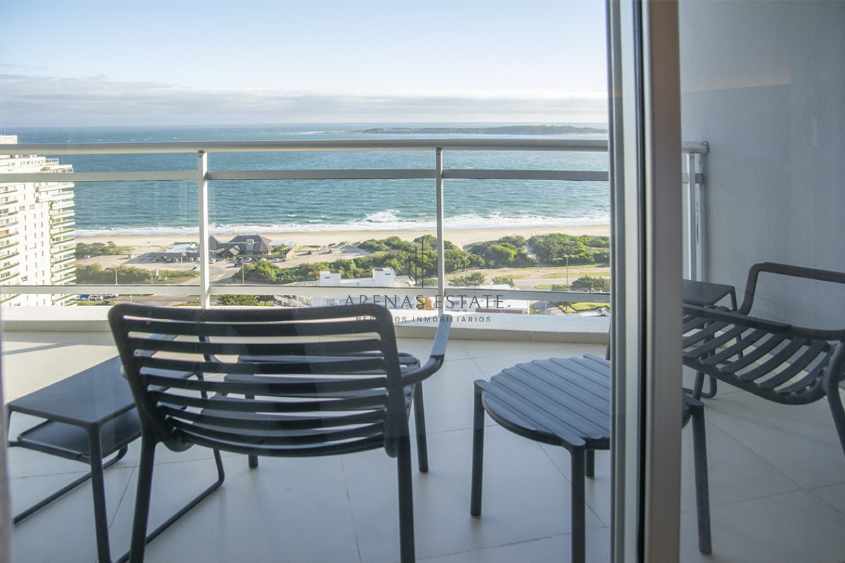 Apartamento ID.2146 - Oportunidad en playa mansa, finamente decorado. Sunrise Tower