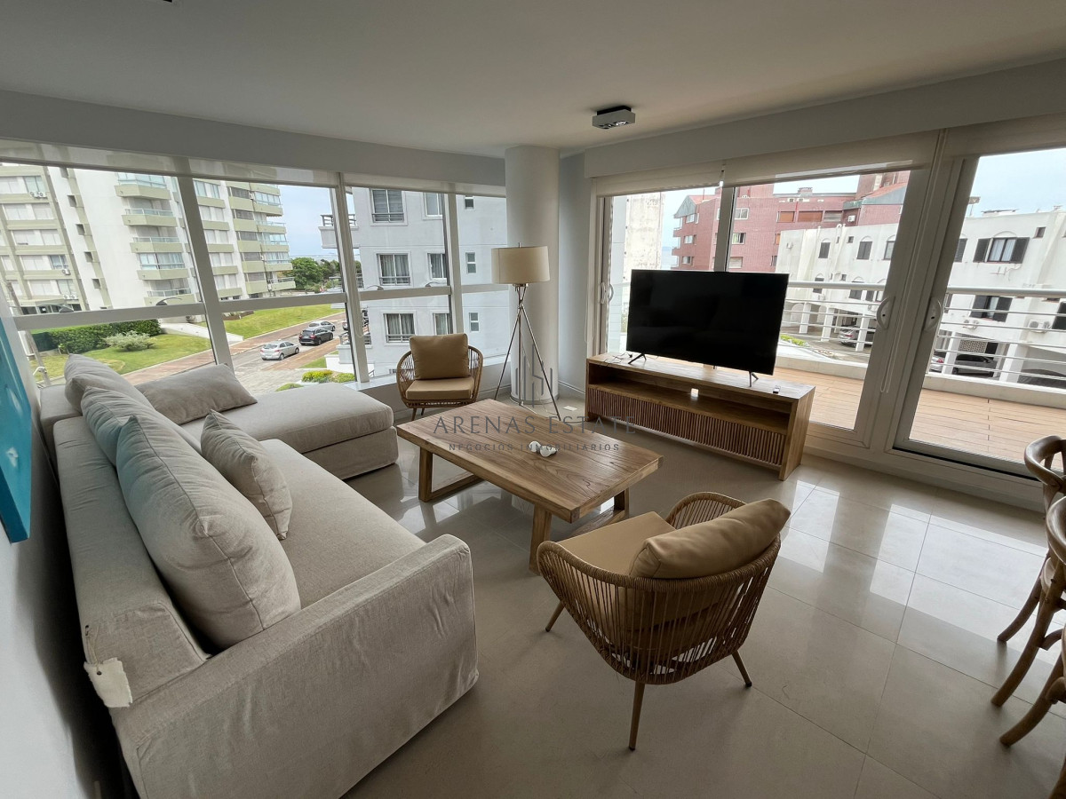 Apartamento ID.4041 - Alexander Collection Oportunidad a mts del mar
