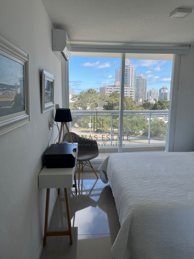 Apartamento ID.2961 - Apartamento en venta de 2 dormitorios en Punta Del Este