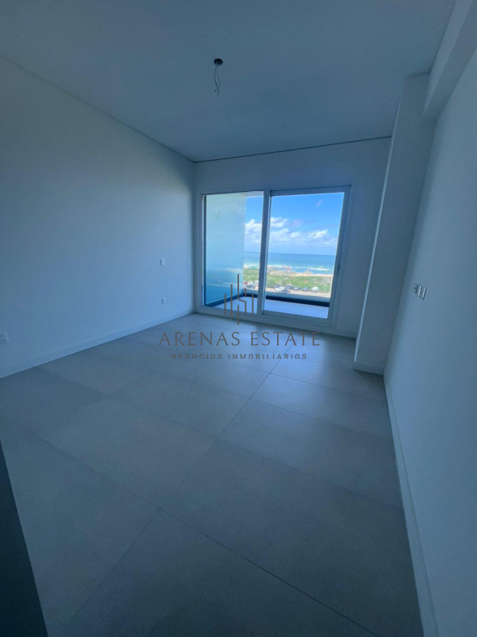 Apartamento ID.4210 - Vistas panoramicas de Playa Brava, Departamento de 3 dormitorios en venta. Torre Le Parc