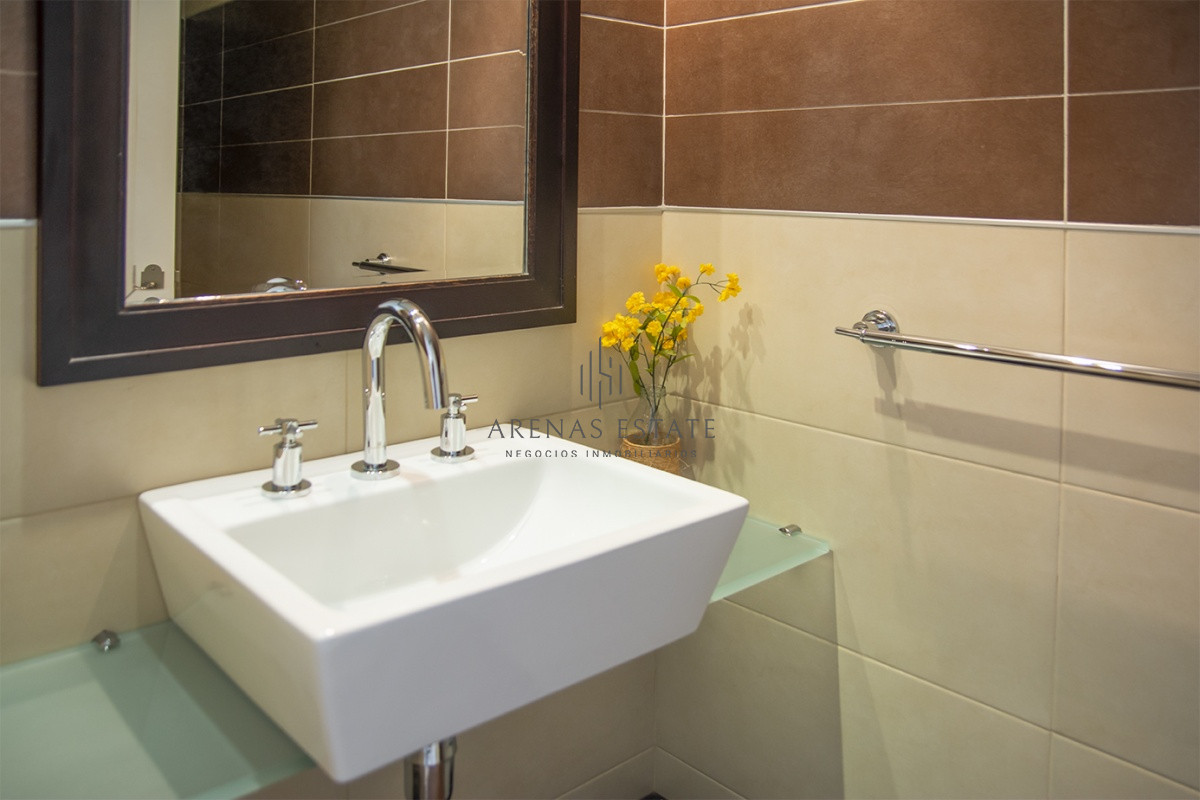 Apartamento ID.3379 - Departamento de 2 dormitorios a pasos del Mar , Punta del este 