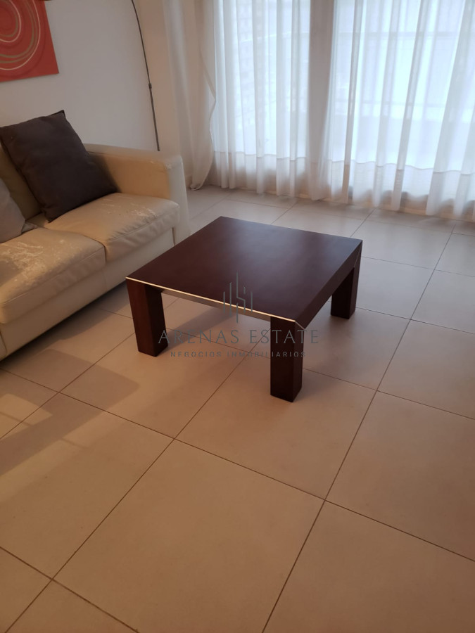 Apartamento ID.3457 - Vende apartamento de 2 dormitorios en Punta del Este