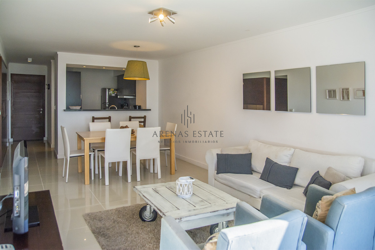 Apartamento ID.2528 - Excelente departamento en venta, 3 dormitroios. Punta del Este