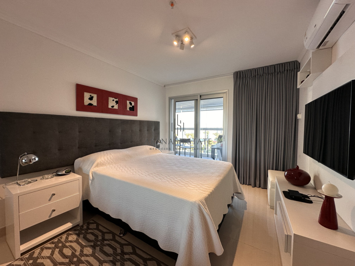 Apartamento ID.4195 - Vende apto de 2 dormitorios en Miami Boulevard ! Punta del este