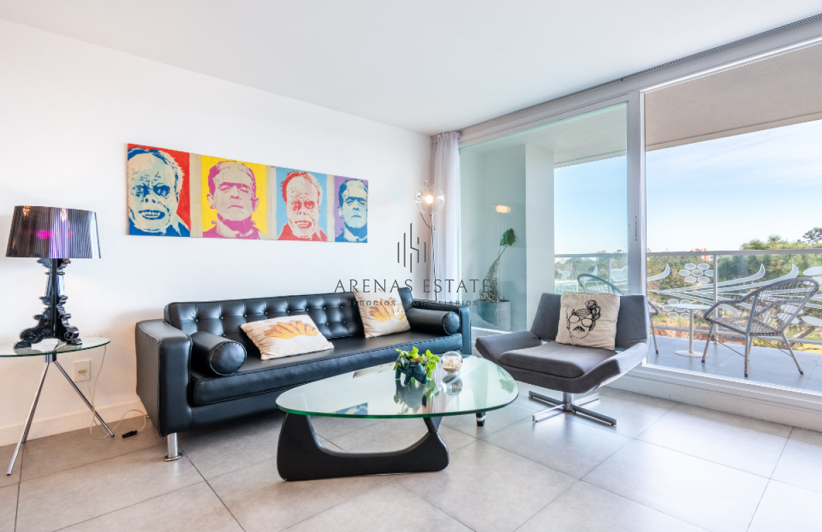 Apartamento ID.3282 - Vende apartamento con vista al mar de 2 dormitorios en Roosevelt, Punta del Este.