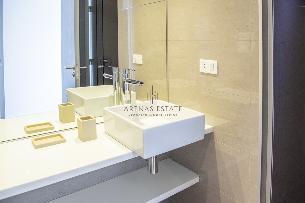 Apartamento ID.4040 - Vende apartamento en Alexander Boulevard de 2 dormitorios.