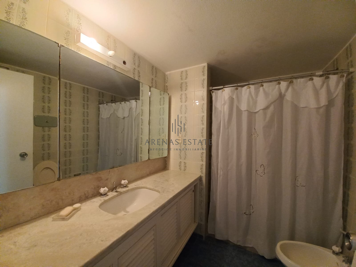 Apartamento ID.2535 - Complejo Lincoln center , Apartamento sobre playa mansa en venta