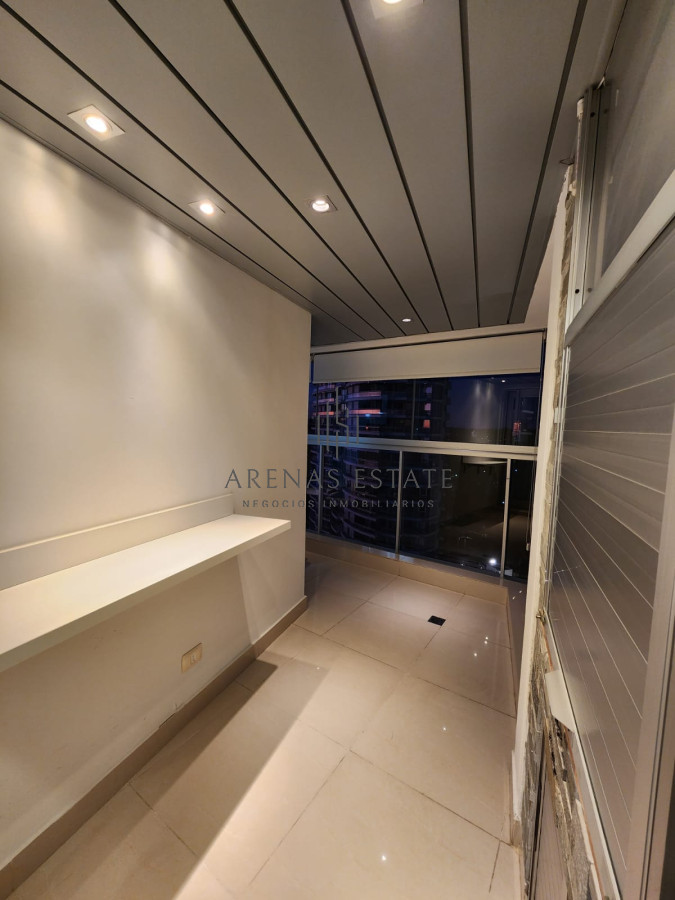 Apartamento ID.2408 - MIAMI BOULEVARD, PUNTA DEL ESTE, PLAYA MANSA, DOS DORMITORIOS , PRIMERAS PARADAS 