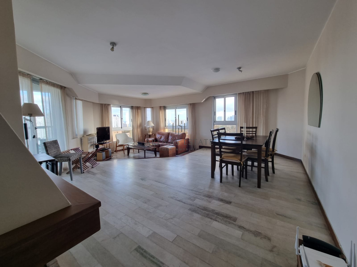 Apartamento ID.3800 - Vende espectacular apartamento de 3 dormitorios en Punta del Este