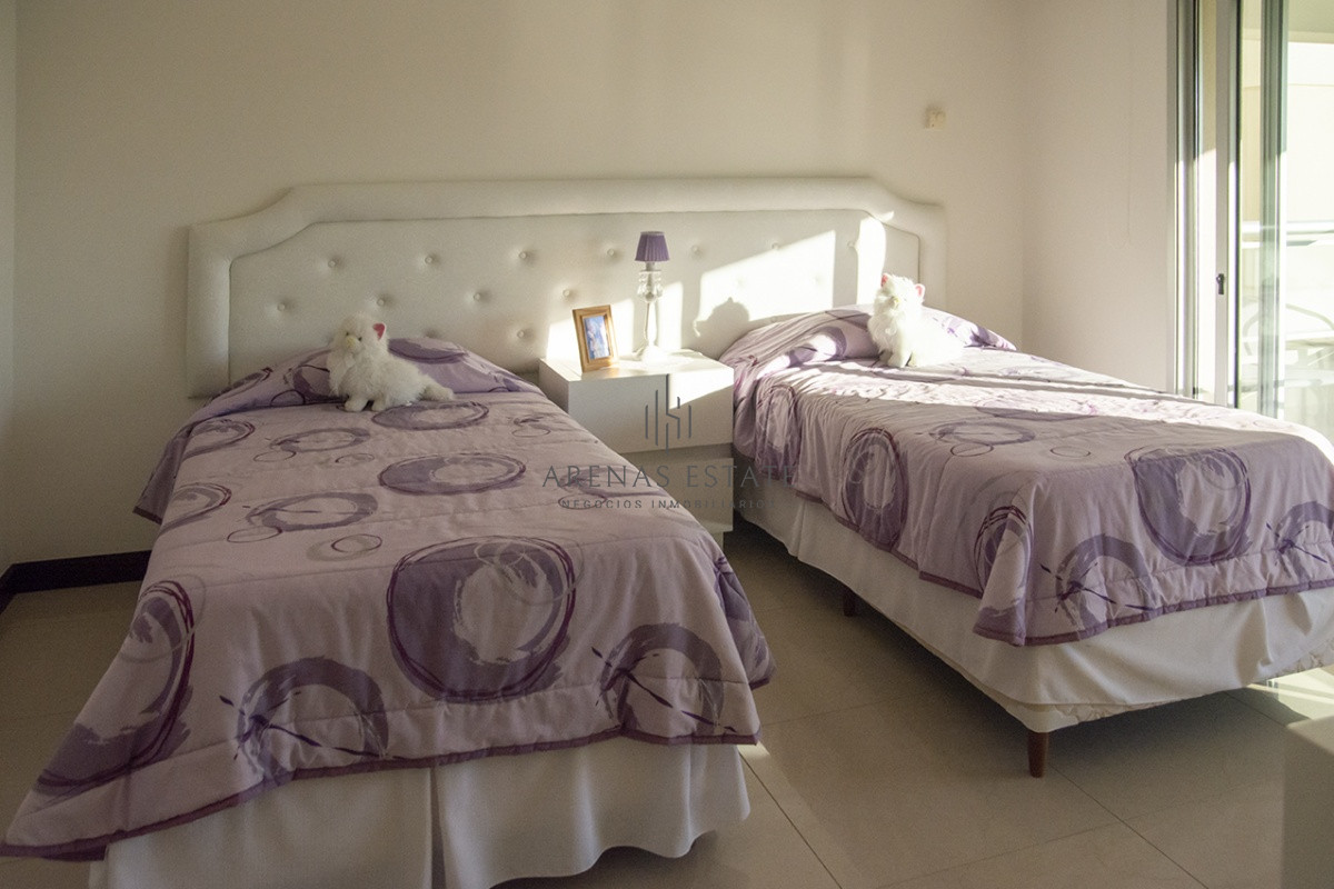 Apartamento ID.3476 - Departamento en venta frente al mar. Torre Lobos, Playa Brava, 3 dormitorios.