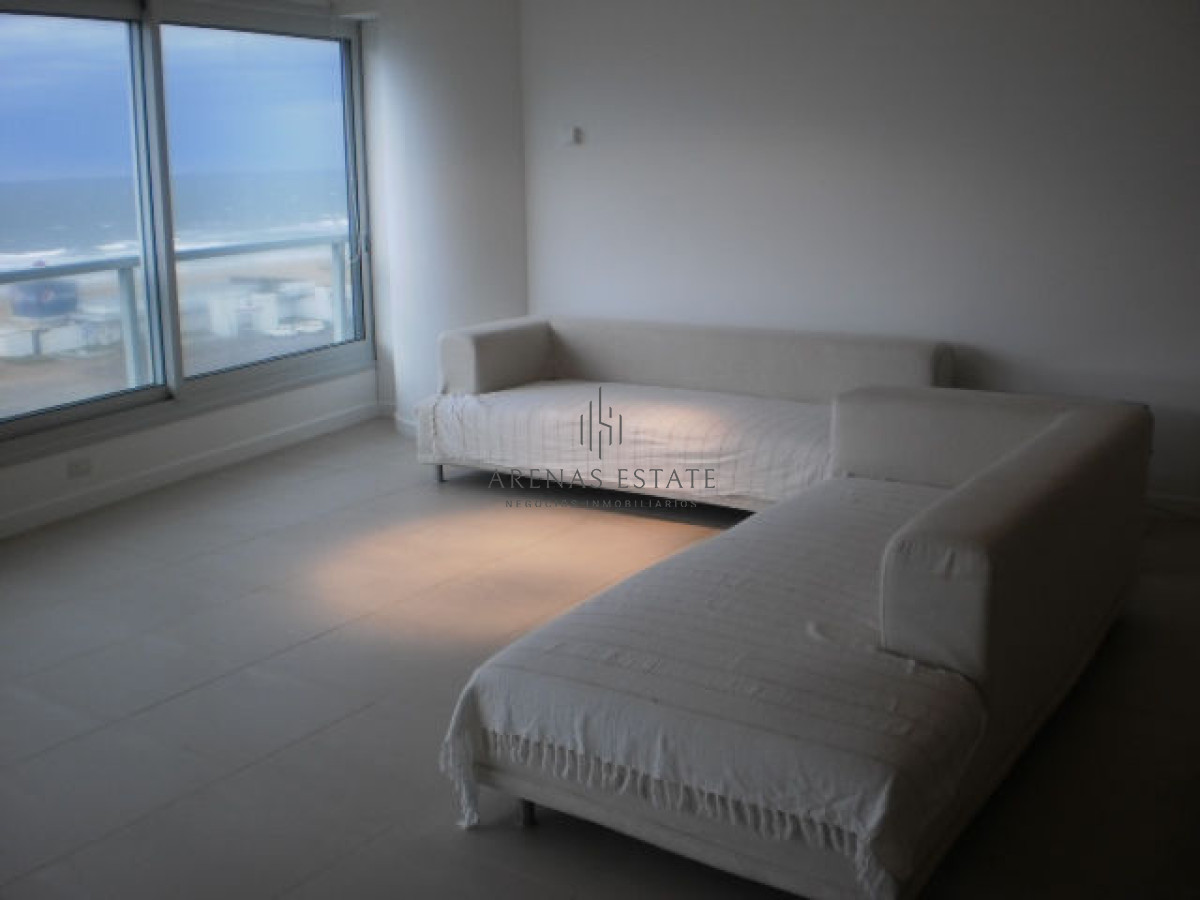 Apartamento ID.3469 - Espectacular Departamento en venta enPlaya brava frente al mar. 4 dormitorios